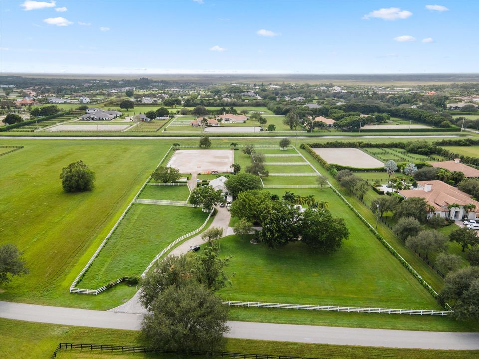 For Rent: $12,000 (3 beds, 2 baths, 2339 Square Feet)