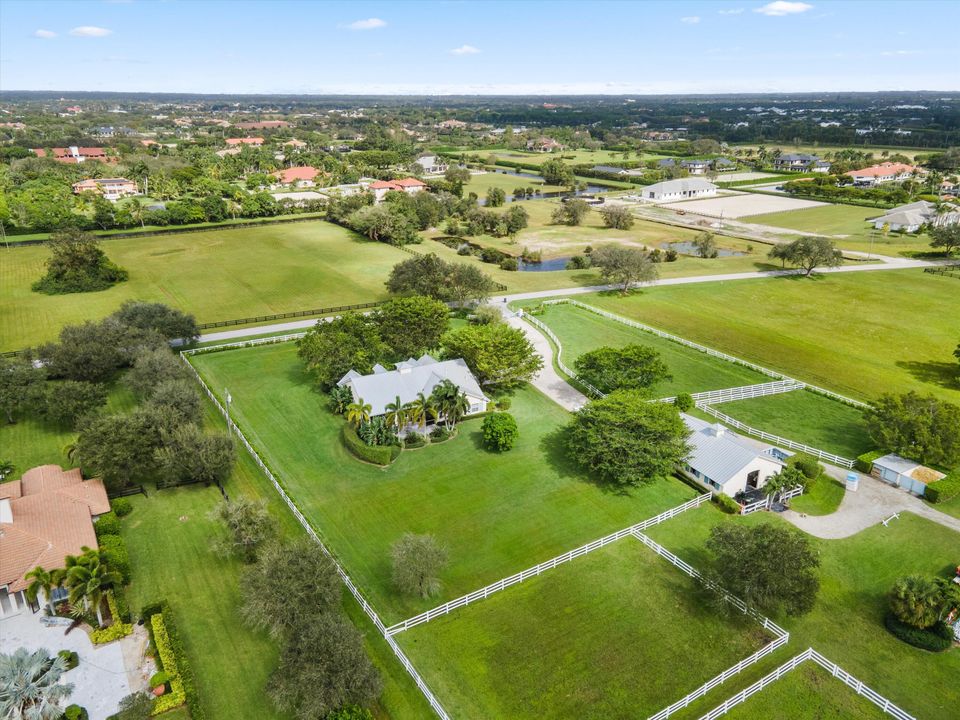 For Rent: $12,000 (3 beds, 2 baths, 2339 Square Feet)