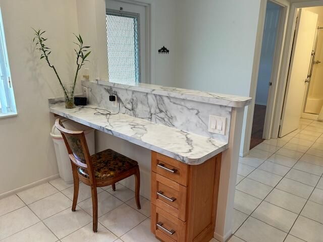 Activo con contrato: $165,000 (2 camas, 2 baños, 1000 Pies cuadrados)