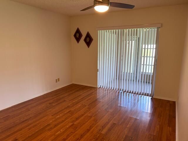 Activo con contrato: $165,000 (2 camas, 2 baños, 1000 Pies cuadrados)