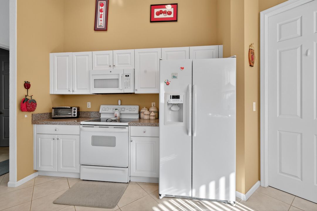 Activo con contrato: $400,000 (3 camas, 2 baños, 1617 Pies cuadrados)