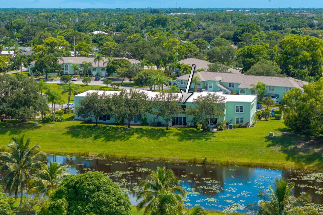 For Sale: $225,000 (2 beds, 2 baths, 1550 Square Feet)