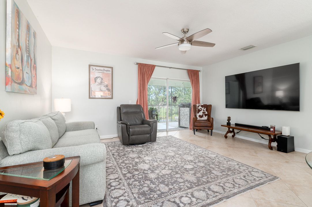 For Sale: $225,000 (2 beds, 2 baths, 1550 Square Feet)