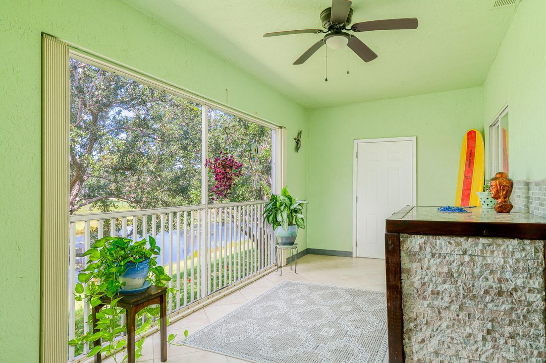 For Sale: $225,000 (2 beds, 2 baths, 1550 Square Feet)