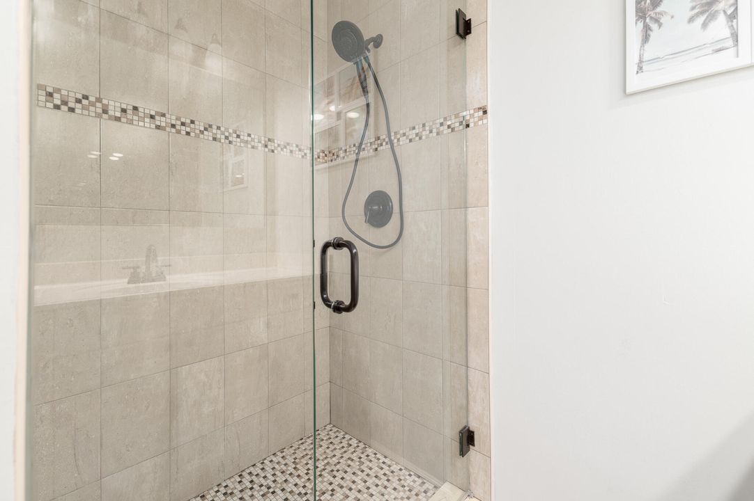 For Sale: $225,000 (2 beds, 2 baths, 1550 Square Feet)