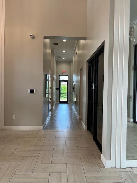 Active With Contract: $4,000 (4 beds, 2 baths, 2300 Square Feet)