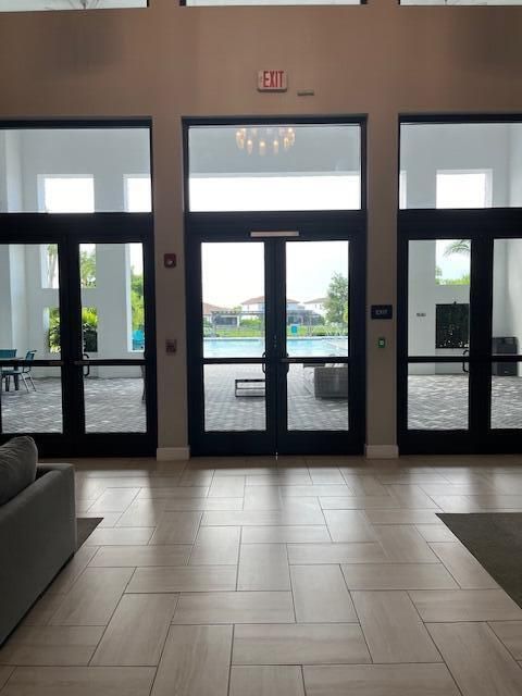 Active With Contract: $4,000 (4 beds, 2 baths, 2300 Square Feet)