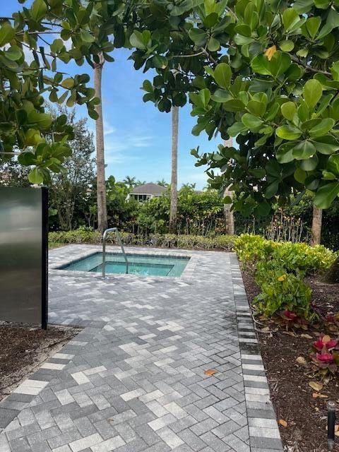 Active With Contract: $4,000 (4 beds, 2 baths, 2300 Square Feet)