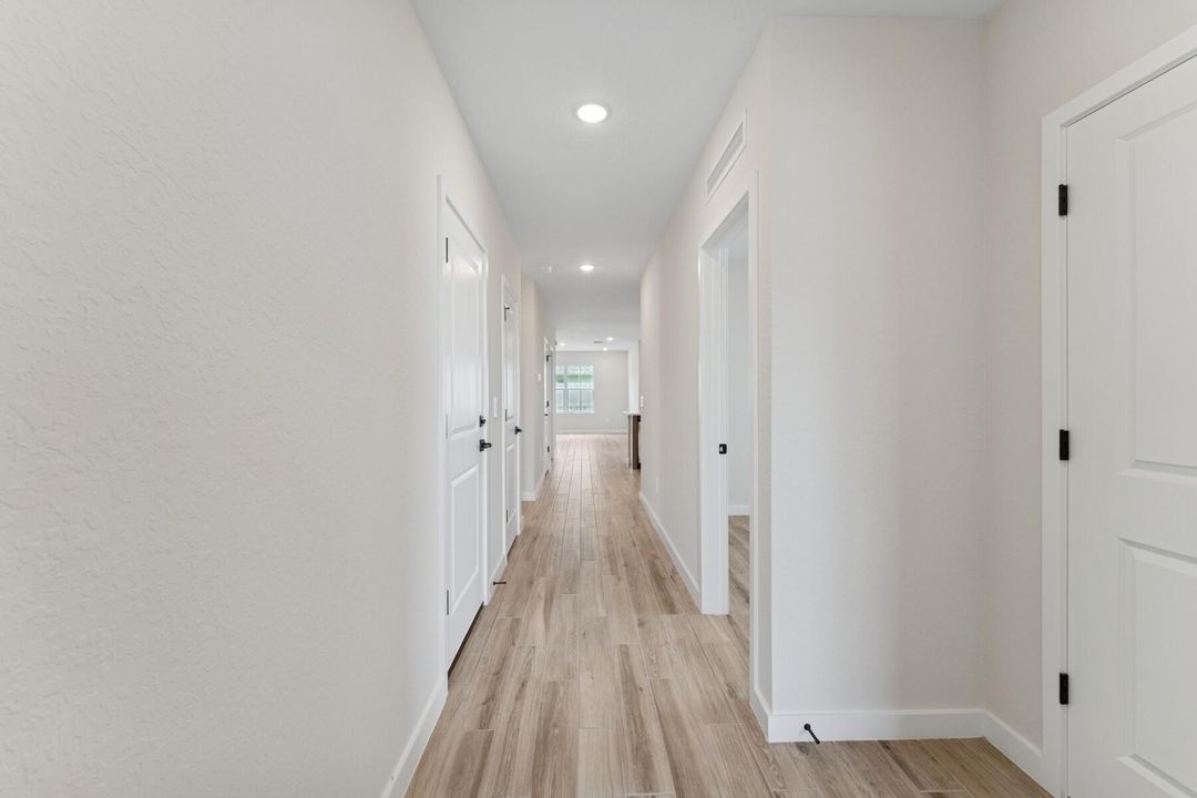 Active With Contract: $339,995 (4 beds, 2 baths, 1609 Square Feet)