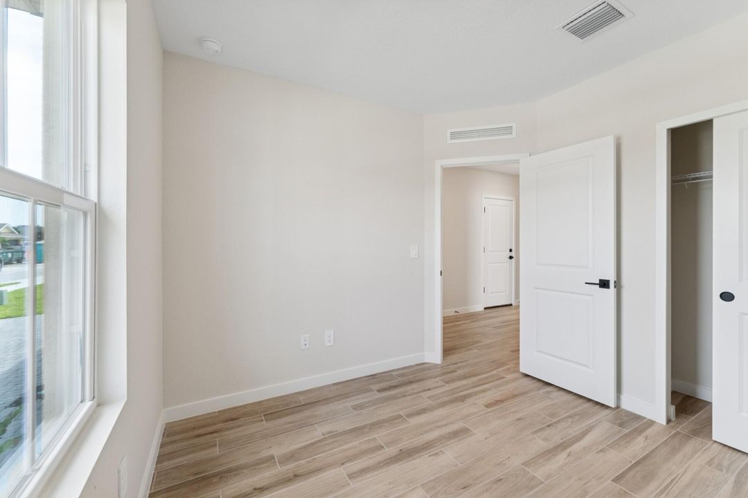 Active With Contract: $339,995 (4 beds, 2 baths, 1609 Square Feet)