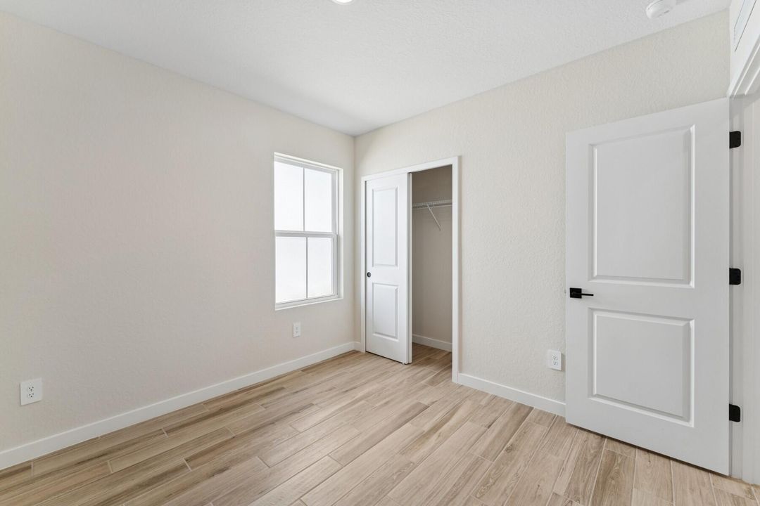 Active With Contract: $339,995 (4 beds, 2 baths, 1609 Square Feet)