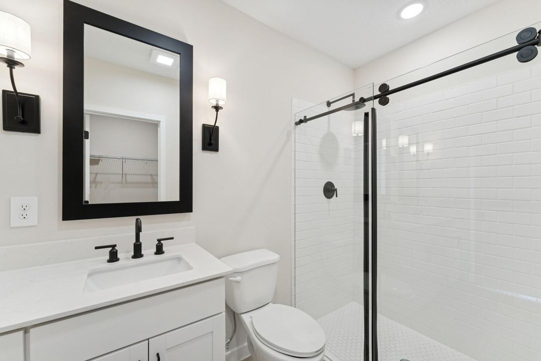 Active With Contract: $339,995 (4 beds, 2 baths, 1609 Square Feet)