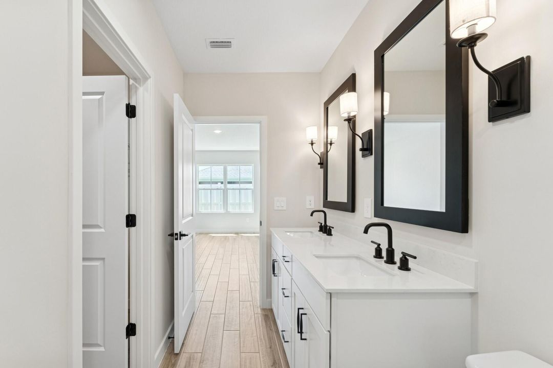 Active With Contract: $339,995 (4 beds, 2 baths, 1609 Square Feet)