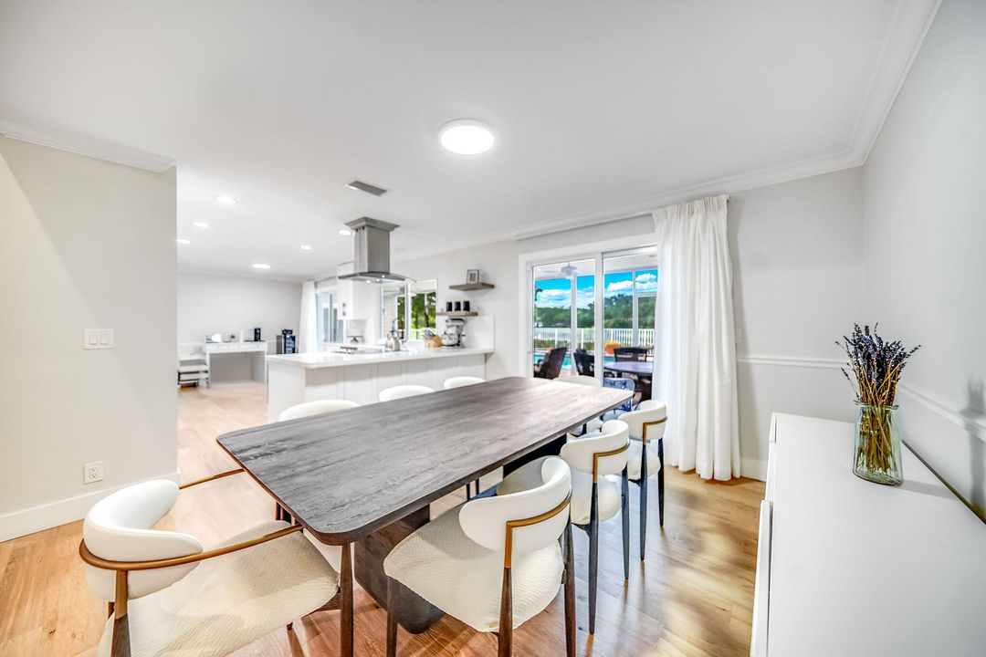 For Rent: $9,275 (4 beds, 3 baths, 2984 Square Feet)