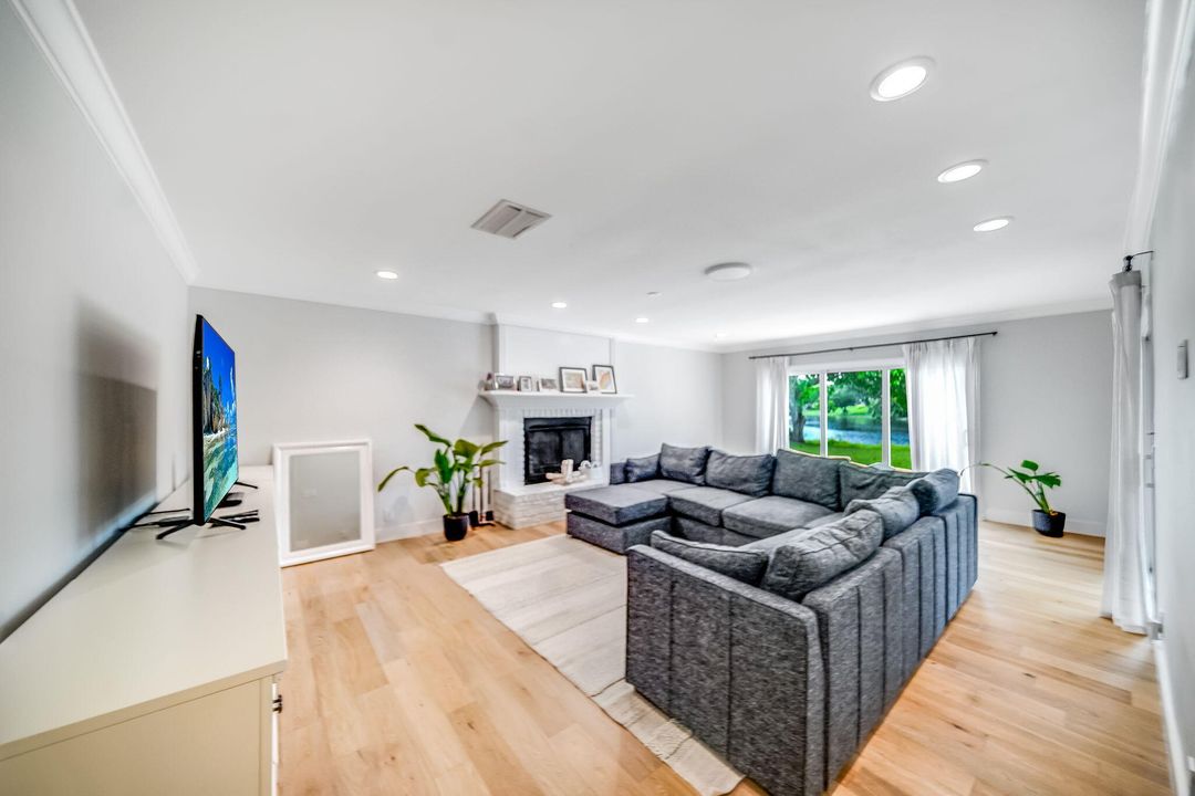 For Rent: $9,275 (4 beds, 3 baths, 2984 Square Feet)