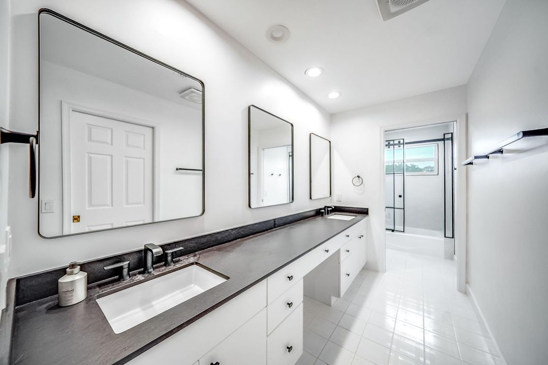 For Rent: $9,275 (4 beds, 3 baths, 2984 Square Feet)