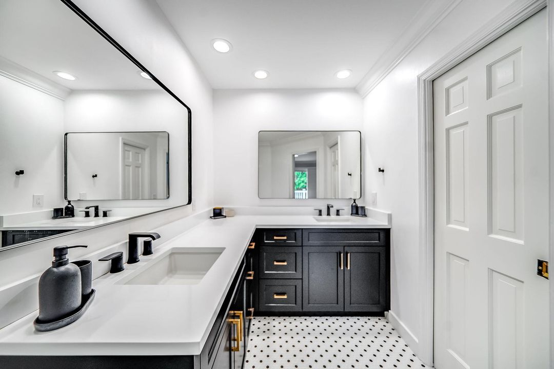 For Rent: $9,275 (4 beds, 3 baths, 2984 Square Feet)