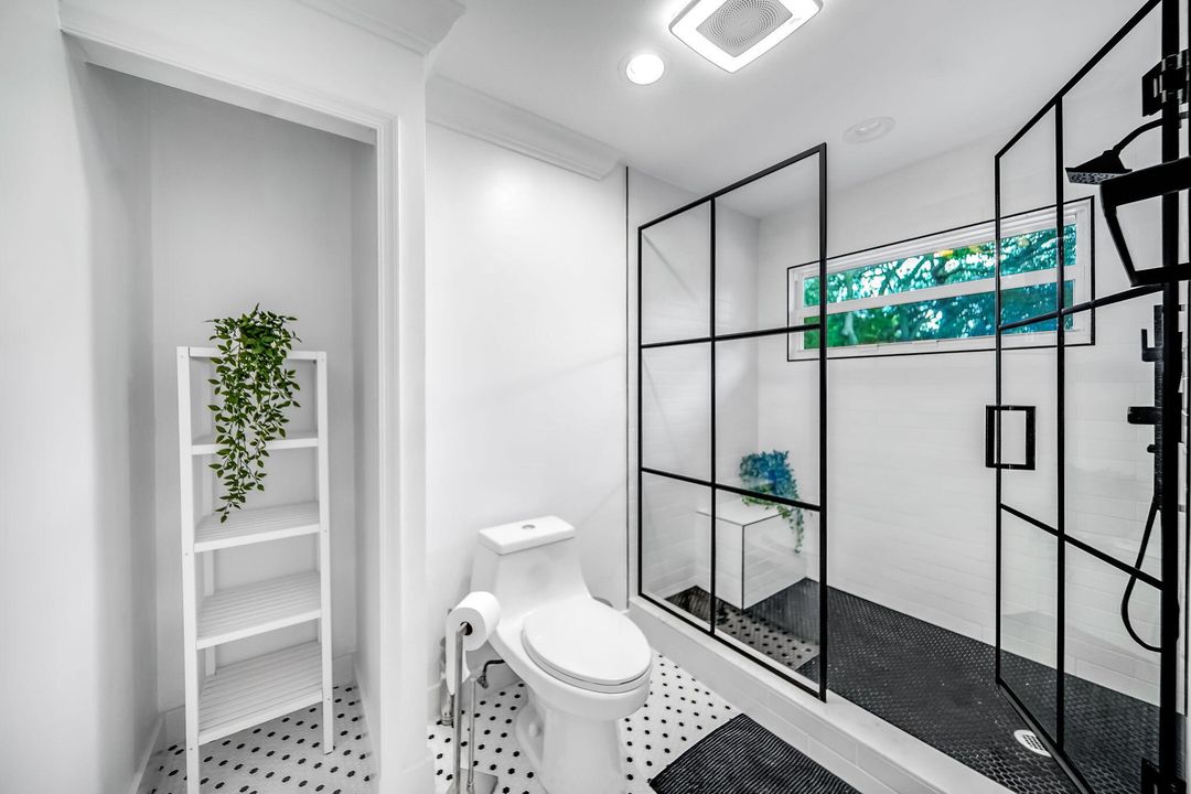 For Rent: $9,275 (4 beds, 3 baths, 2984 Square Feet)