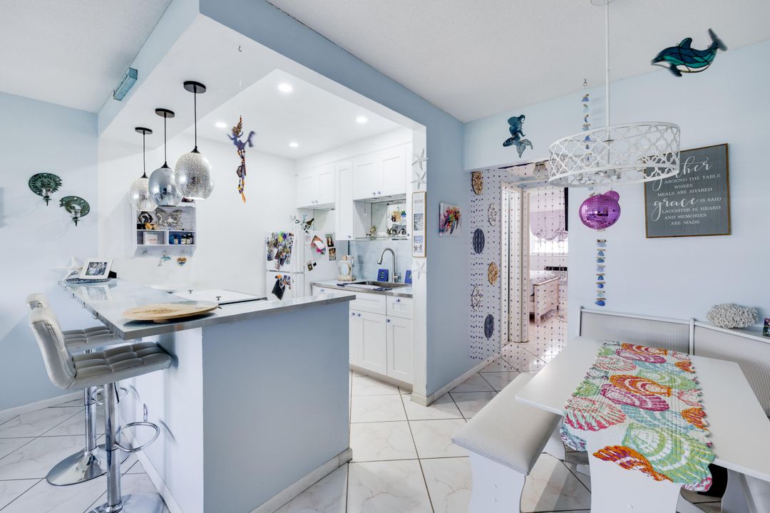 待售: $135,000 (1 贝兹, 1 浴室, 570 平方英尺)