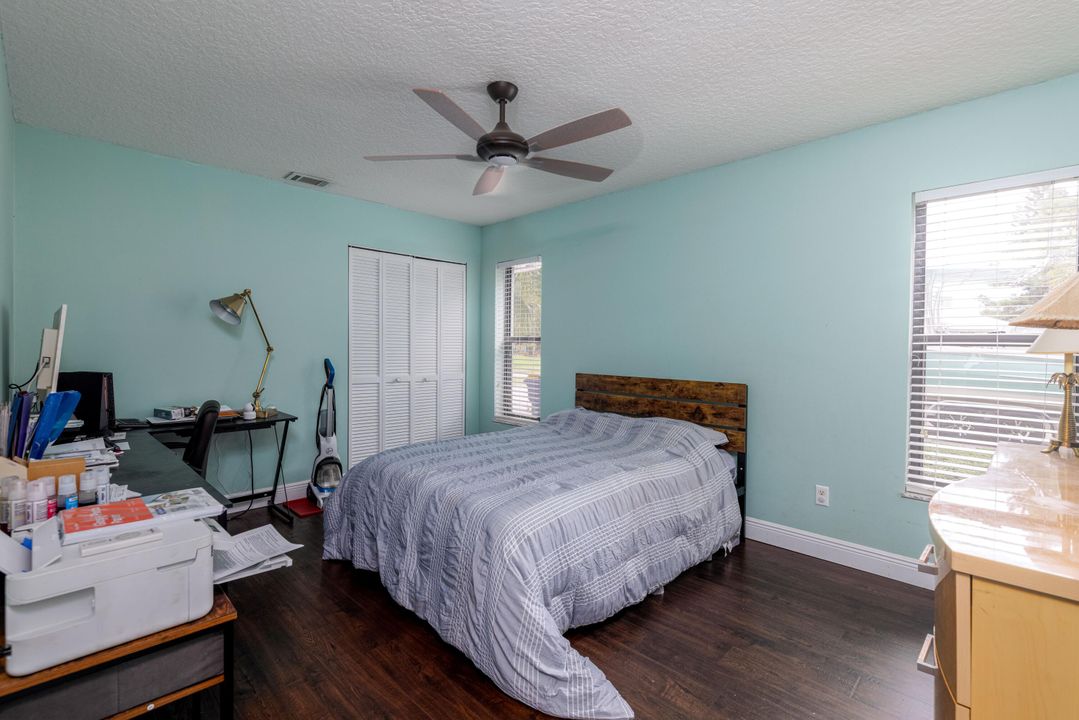 For Sale: $797,000 (4 beds, 2 baths, 2375 Square Feet)