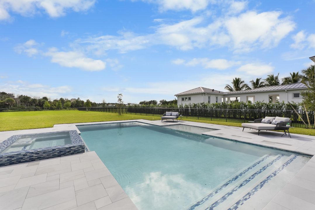 На продажу: $5,699,000 (6 спален, 6 ванн, 5762 Квадратных фут)