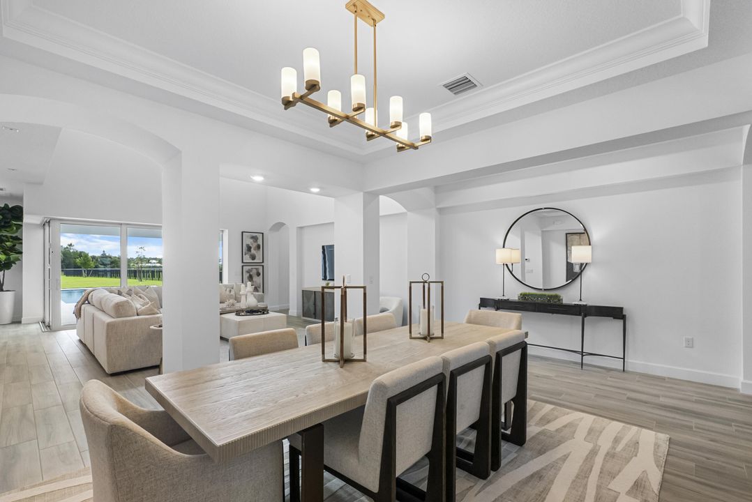 На продажу: $5,699,000 (6 спален, 6 ванн, 5762 Квадратных фут)