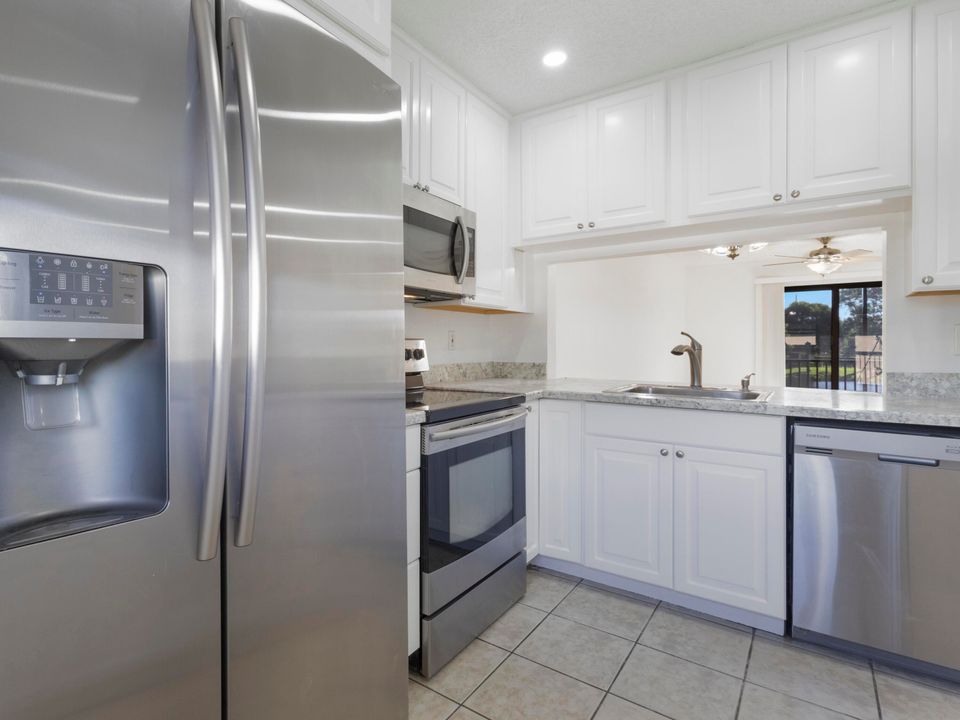 Activo con contrato: $259,900 (2 camas, 2 baños, 790 Pies cuadrados)