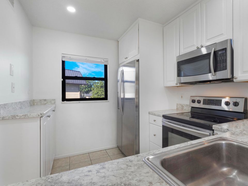 Activo con contrato: $259,900 (2 camas, 2 baños, 790 Pies cuadrados)