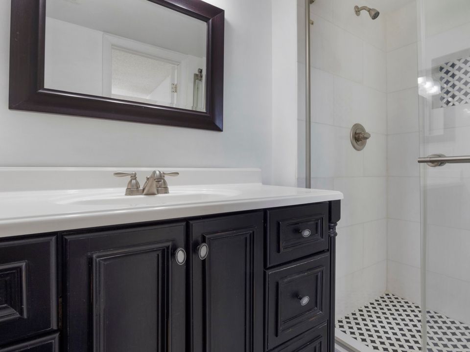 Activo con contrato: $259,900 (2 camas, 2 baños, 790 Pies cuadrados)