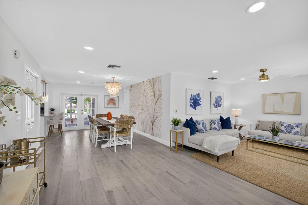 合同活跃: $925,000 (2 贝兹, 2 浴室, 1563 平方英尺)