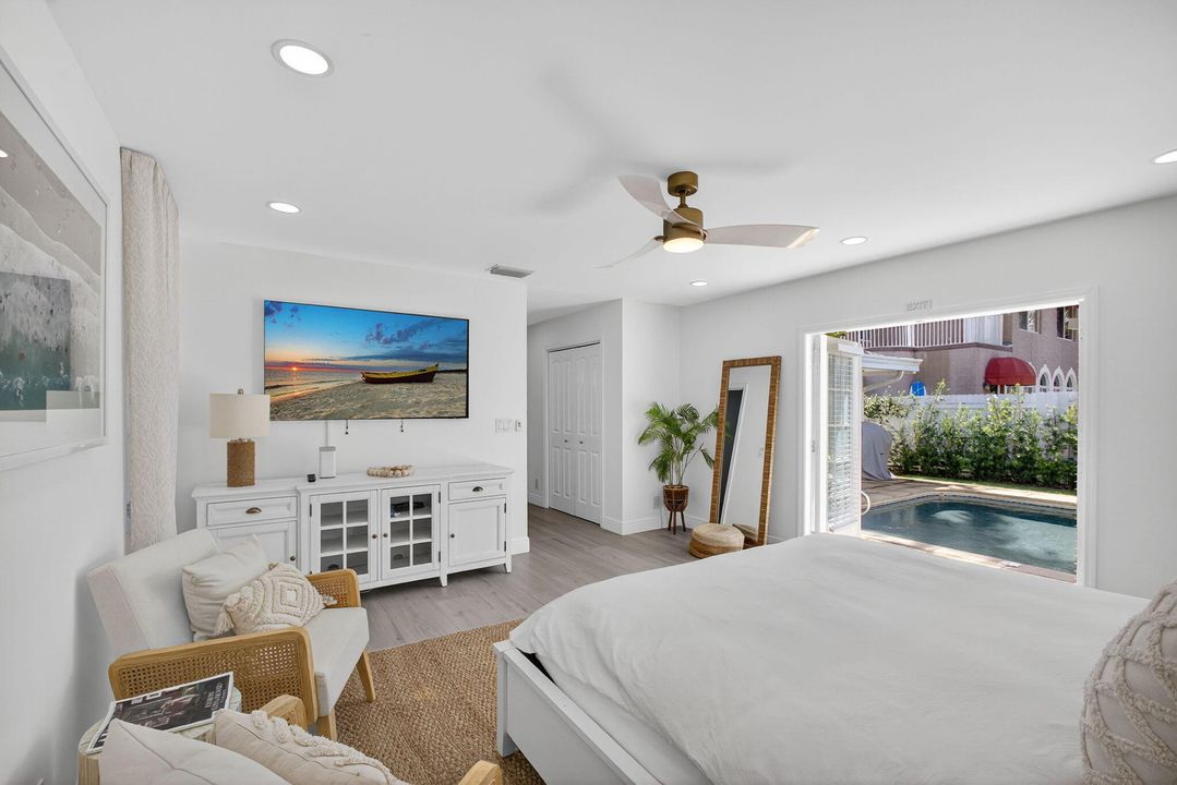 合同活跃: $925,000 (2 贝兹, 2 浴室, 1563 平方英尺)