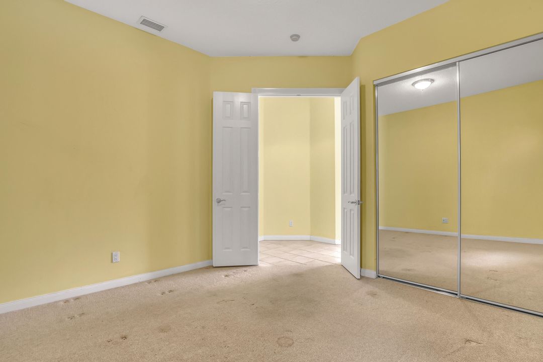 Activo con contrato: $565,000 (4 camas, 2 baños, 1988 Pies cuadrados)