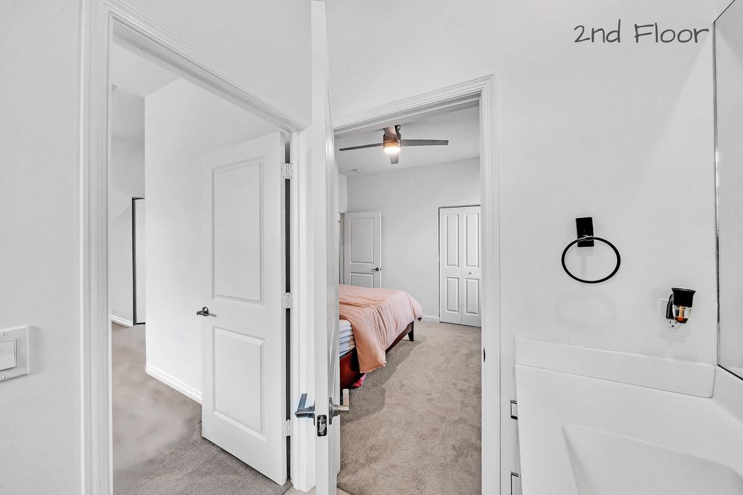 На продажу: $364,999 (3 спален, 2 ванн, 1821 Квадратных фут)