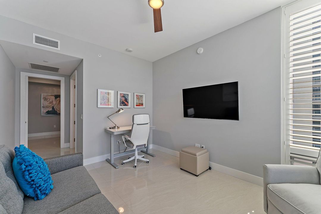 待售: $2,745,000 (3 贝兹, 4 浴室, 2445 平方英尺)