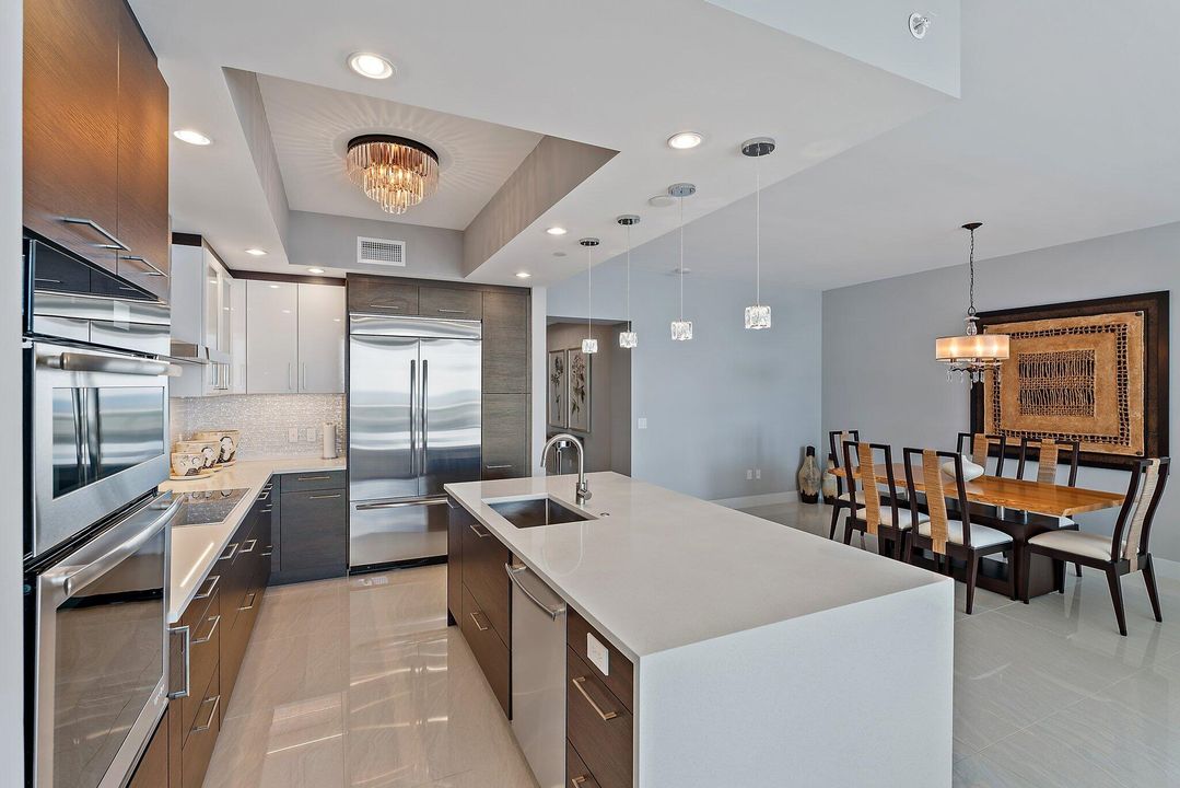 待售: $2,745,000 (3 贝兹, 4 浴室, 2445 平方英尺)