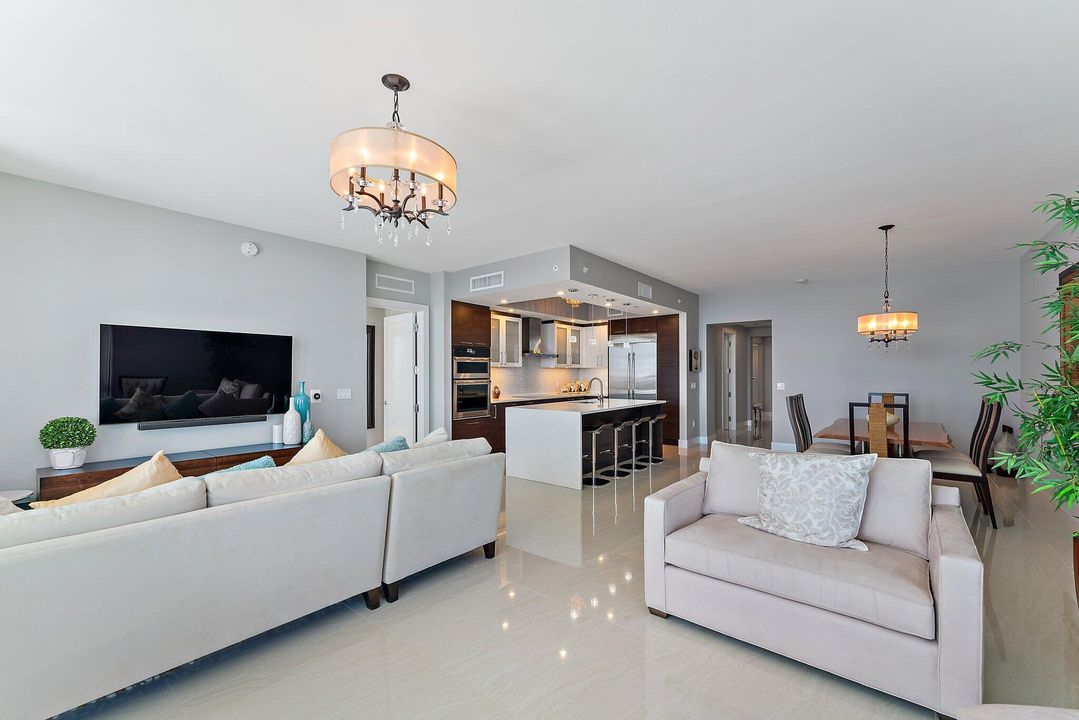 待售: $2,745,000 (3 贝兹, 4 浴室, 2445 平方英尺)