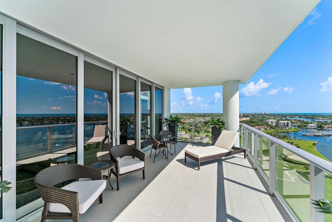 待售: $2,745,000 (3 贝兹, 4 浴室, 2445 平方英尺)