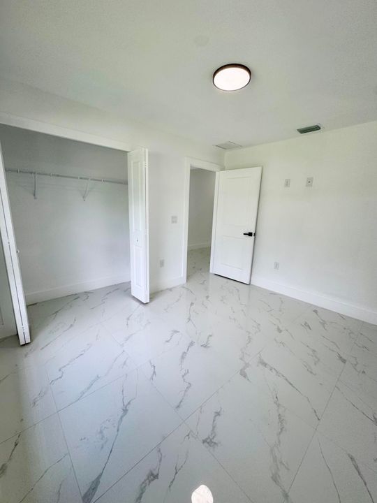 For Rent: $2,000 (3 beds, 2 baths, 2388 Square Feet)