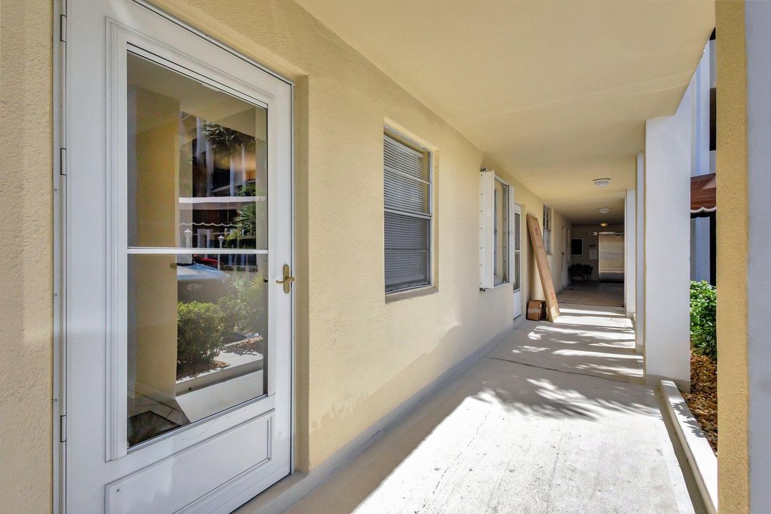 En Venta: $295,000 (1 camas, 1 baños, 720 Pies cuadrados)