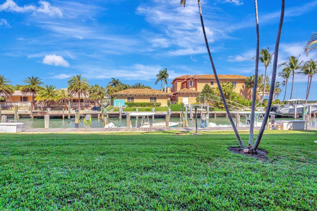 En Venta: $295,000 (1 camas, 1 baños, 720 Pies cuadrados)