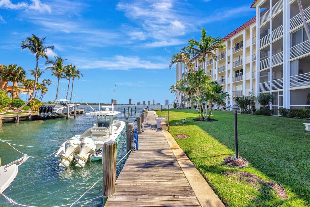 En Venta: $295,000 (1 camas, 1 baños, 720 Pies cuadrados)