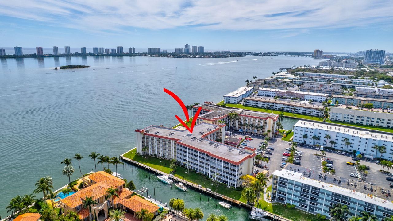 En Venta: $295,000 (1 camas, 1 baños, 720 Pies cuadrados)