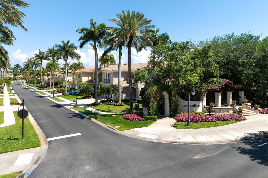 For Sale: $3,500,000 (4 beds, 5 baths, 4465 Square Feet)