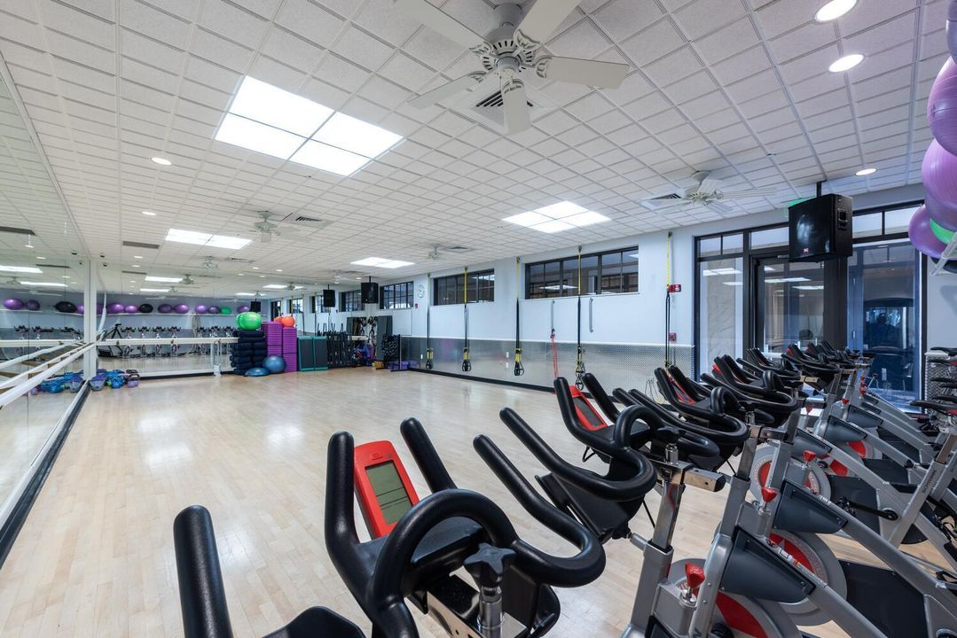 For Sale: $3,500,000 (4 beds, 5 baths, 4465 Square Feet)