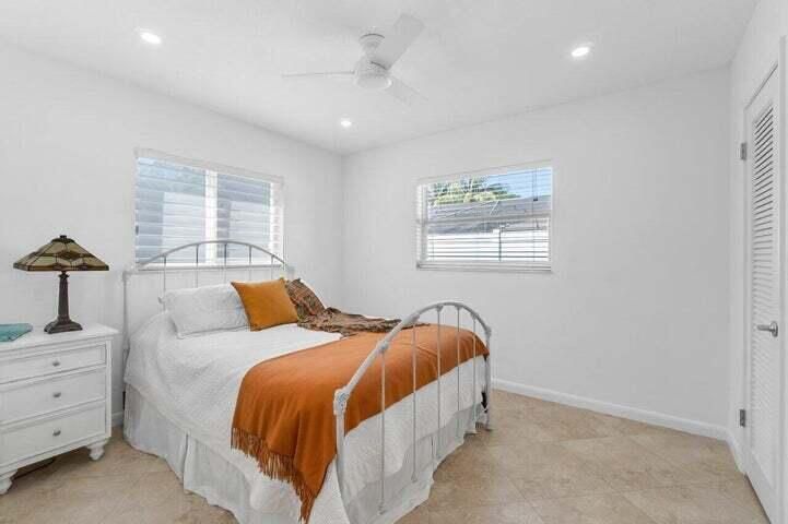 Active With Contract: $7,000 (3 beds, 2 baths, 1970 Square Feet)