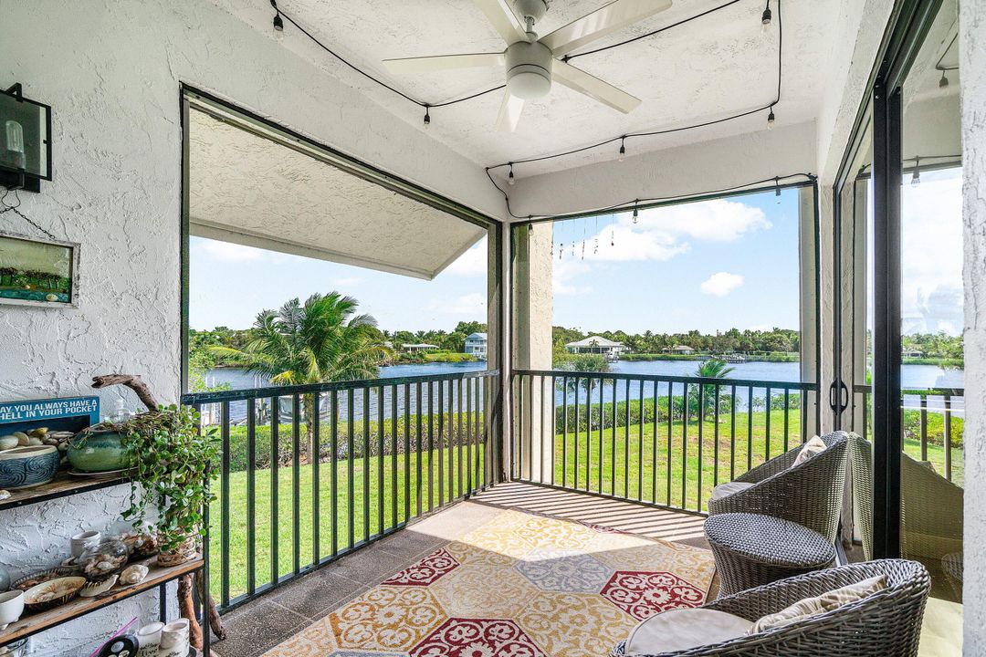 Activo con contrato: $835,000 (3 camas, 3 baños, 2368 Pies cuadrados)