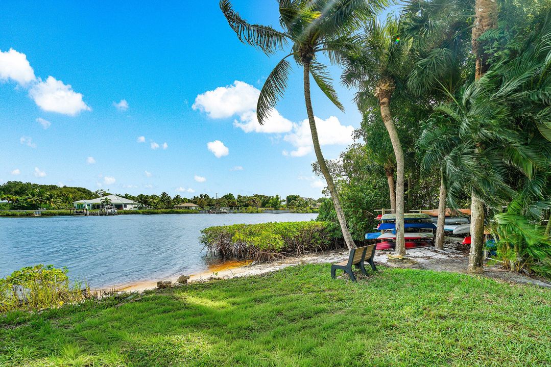 Activo con contrato: $835,000 (3 camas, 3 baños, 2368 Pies cuadrados)