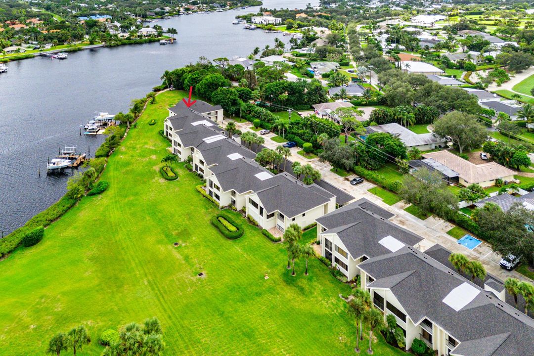 Activo con contrato: $835,000 (3 camas, 3 baños, 2368 Pies cuadrados)