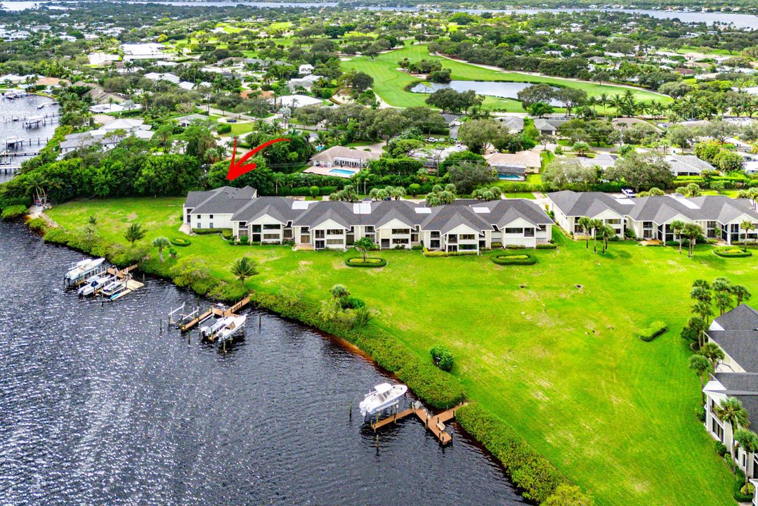 Activo con contrato: $835,000 (3 camas, 3 baños, 2368 Pies cuadrados)