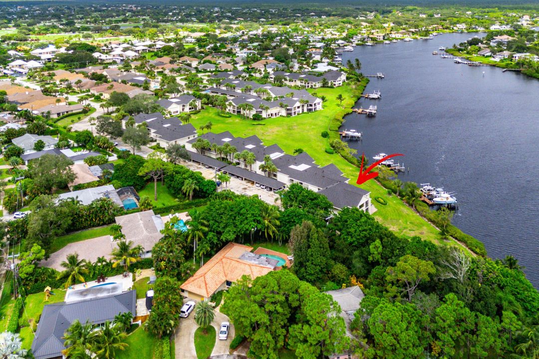 Activo con contrato: $835,000 (3 camas, 3 baños, 2368 Pies cuadrados)